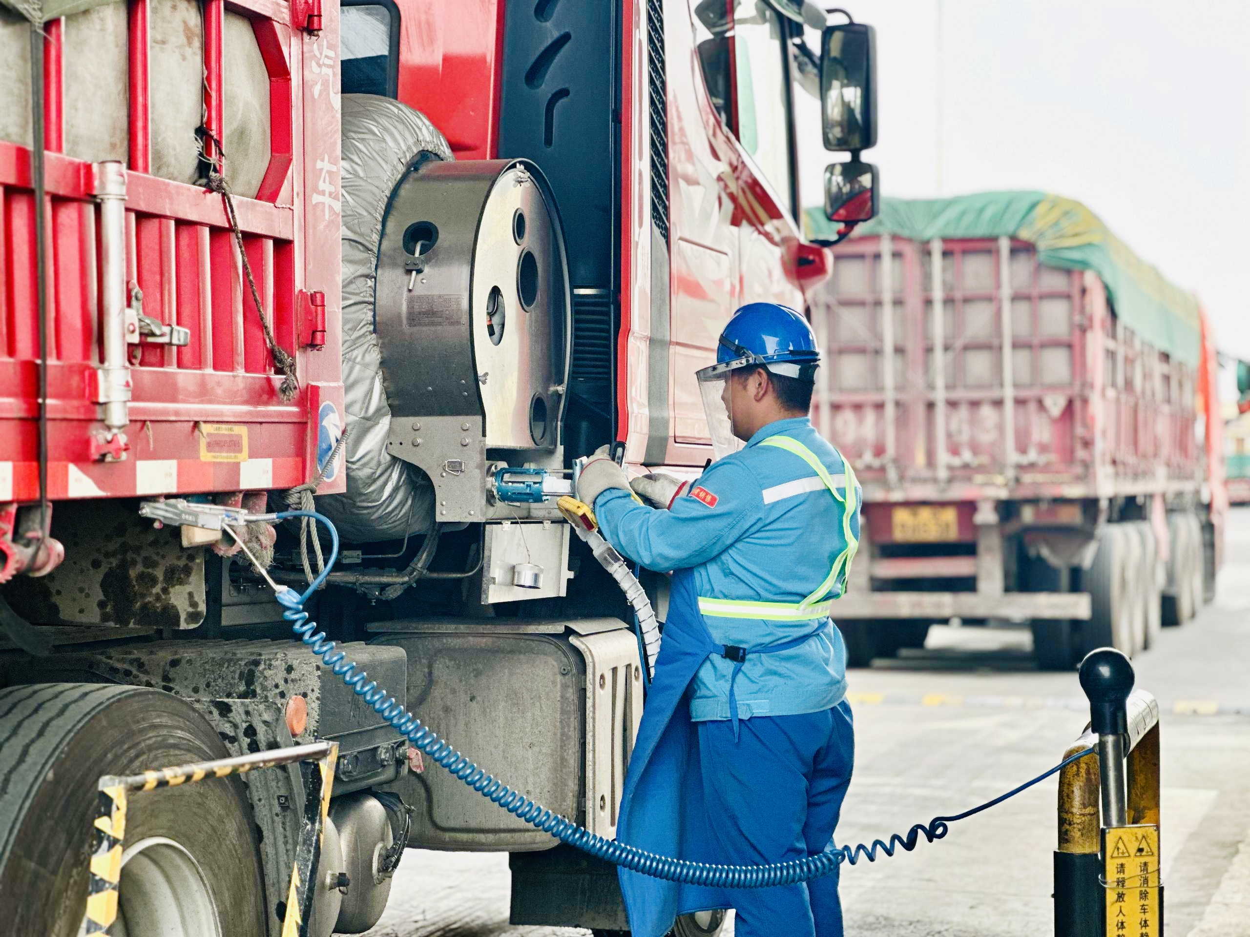 �����������ͽ�ͨ��˾��԰����վ������������������Ȼ����������