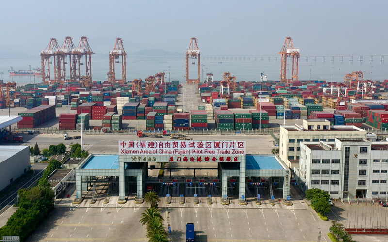 ϰ��ƽͬ־�쵼���ơ�1985�ꡪ2000�����ž�����ᷢչս�ԡ���ʾ¼