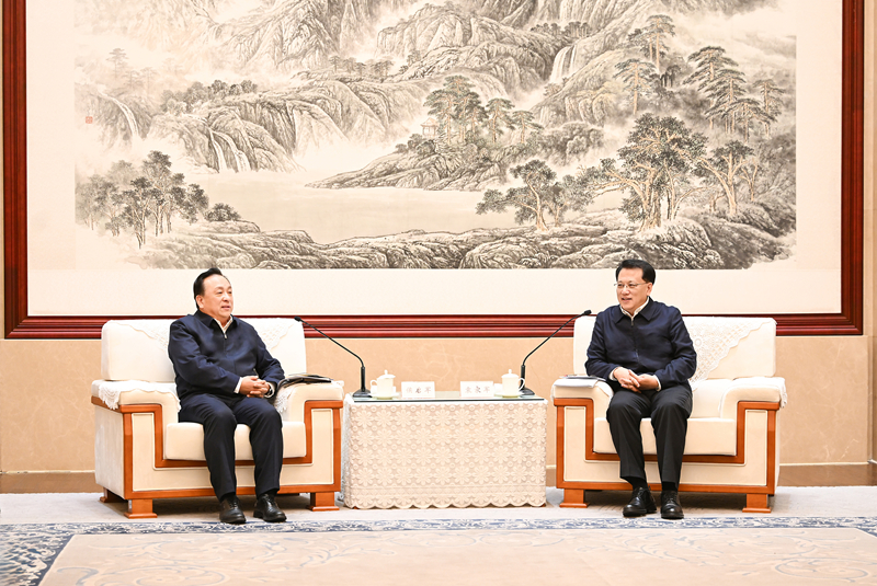 �й�ʯ�����³��������ݻ�������ί���Ԭ�Ҿ�